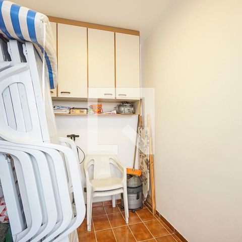 Casa à venda com 313m², 3 quartos e 4 vagasQuarto de serviço