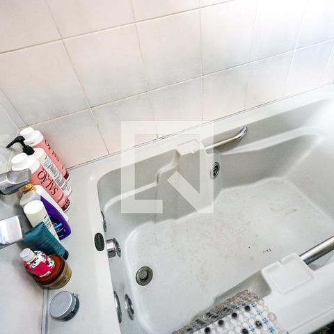 Casa à venda com 313m², 3 quartos e 4 vagasBanheira