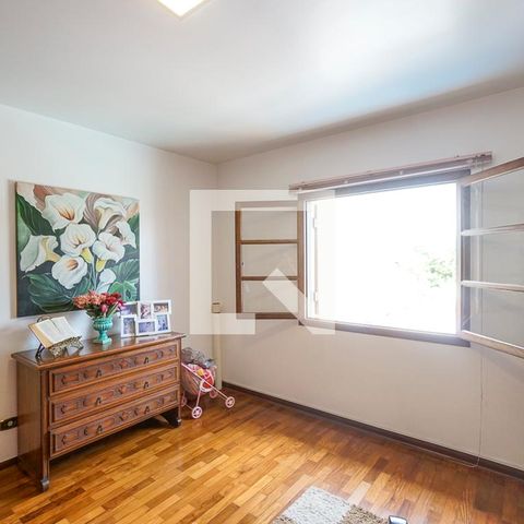 Casa à venda com 313m², 3 quartos e 4 vagasQuarto 