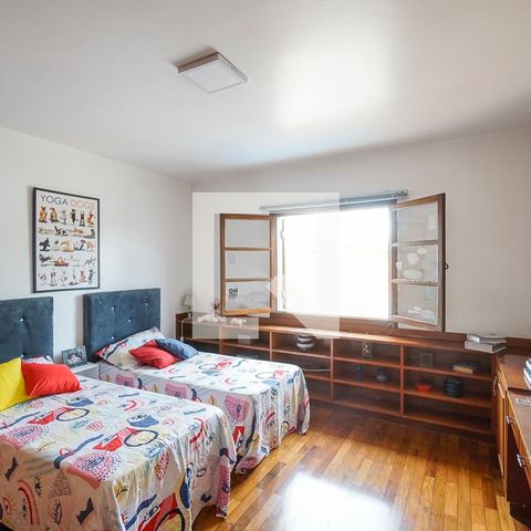 Casa à venda com 313m², 3 quartos e 4 vagasSuíte 02