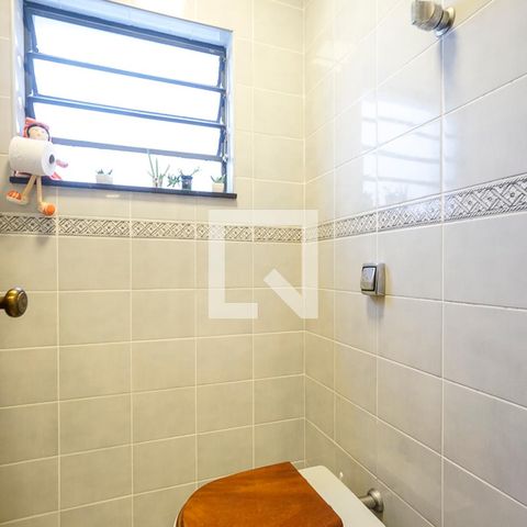 Casa à venda com 313m², 3 quartos e 4 vagasLavabo