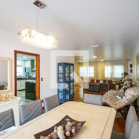 Casa à venda com 313m², 3 quartos e 4 vagasSala de jantar