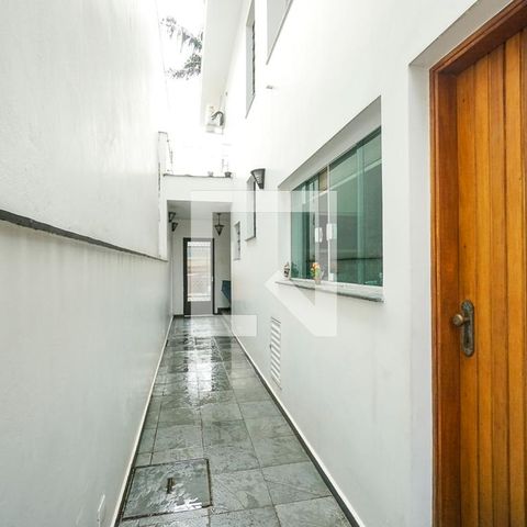 Casa à venda com 313m², 3 quartos e 4 vagasCorredor lateral