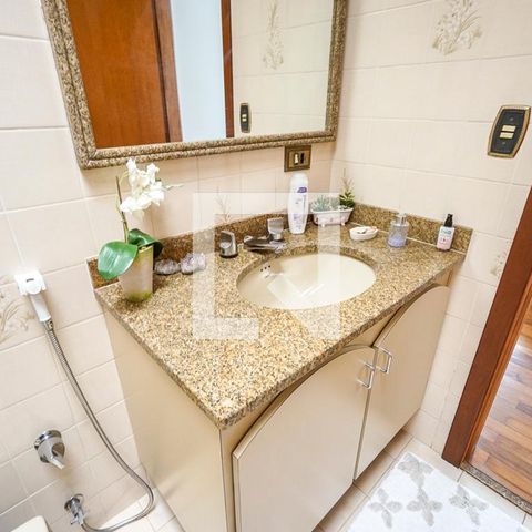 Casa à venda com 313m², 3 quartos e 4 vagasPia
