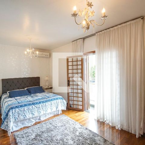 Casa à venda com 313m², 3 quartos e 4 vagasSuíte 01