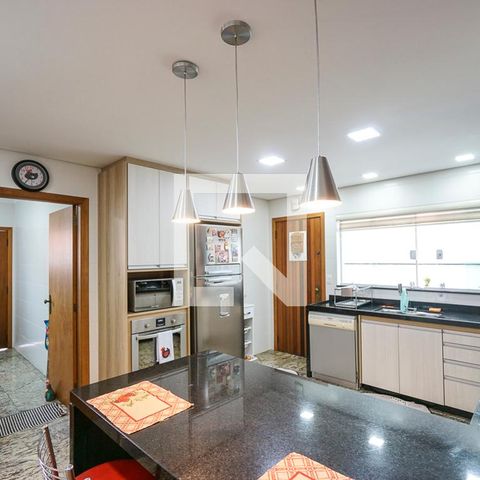 Casa à venda com 313m², 3 quartos e 4 vagasCozinha