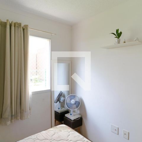 Apartamento à venda com 54m², 2 quartos e 1 vagaQuarto 02