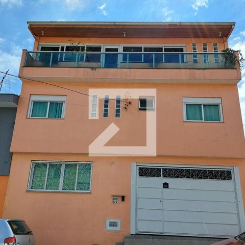 Casa à venda com 270m², 3 quartos e 2 vagasFachada