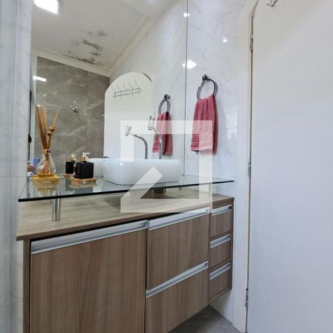 Casa à venda com 270m², 3 quartos e 2 vagasBanheiro