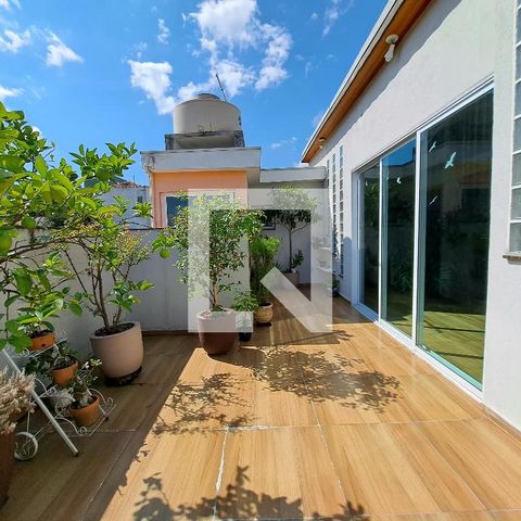 Casa à venda com 270m², 3 quartos e 2 vagasQuintal