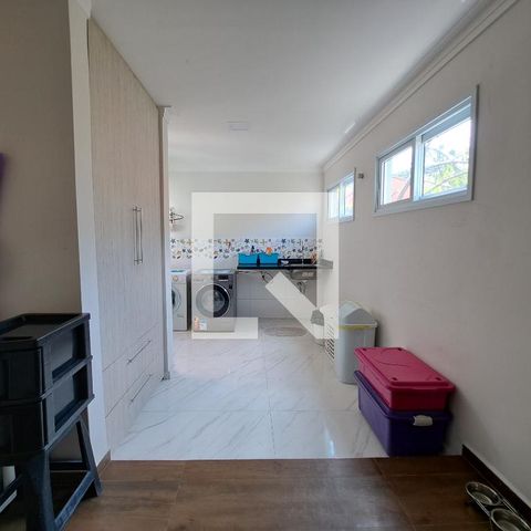 Casa à venda com 270m², 3 quartos e 2 vagasLavanderia