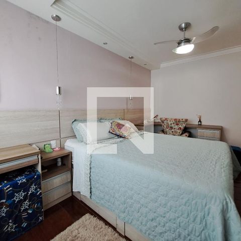 Casa à venda com 270m², 3 quartos e 2 vagasSuíte