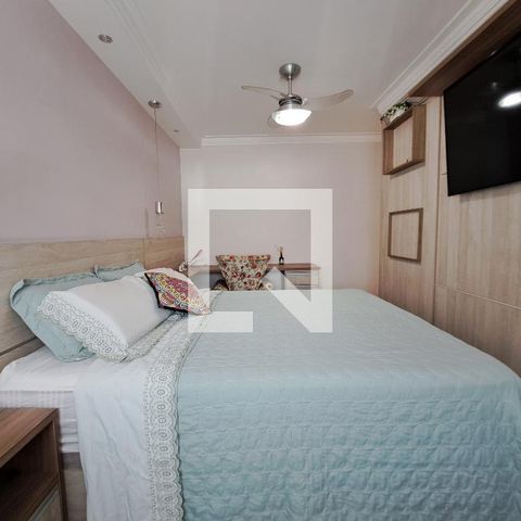 Casa à venda com 270m², 3 quartos e 2 vagasSuíte