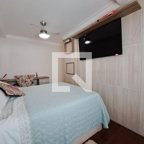 Casa à venda com 270m², 3 quartos e 2 vagasSuíte