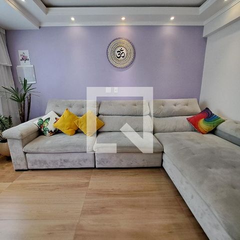 Casa à venda com 270m², 3 quartos e 2 vagasSala