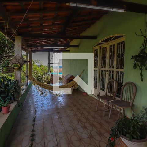 Casa à venda com 180m², 2 quartos e 1 vagaVaranda