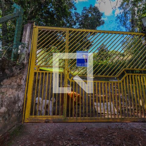 Casa à venda com 180m², 2 quartos e 1 vagaFachada