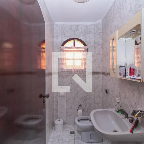 Casa à venda com 150m², 3 quartos e 2 vagas Casa à venda com 150m², 3 quartos e 2 vagasBanheiro 1