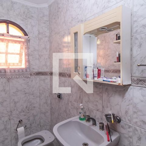 Casa à venda com 150m², 3 quartos e 2 vagas Casa à venda com 150m², 3 quartos e 2 vagasBanheiro 1