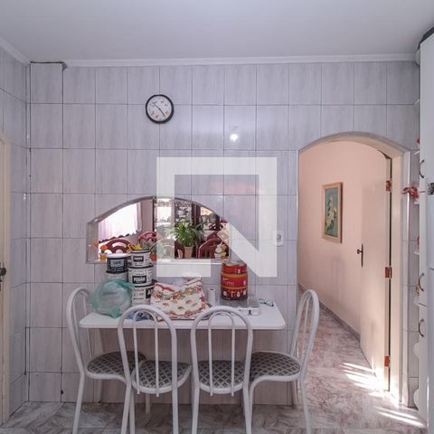 Casa à venda com 150m², 3 quartos e 2 vagas Casa à venda com 150m², 3 quartos e 2 vagasCozinha