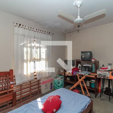 Casa à venda com 150m², 3 quartos e 2 vagas Casa à venda com 150m², 3 quartos e 2 vagasQuarto 3