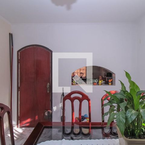 Casa à venda com 150m², 3 quartos e 2 vagas Casa à venda com 150m², 3 quartos e 2 vagasSala de Jantar