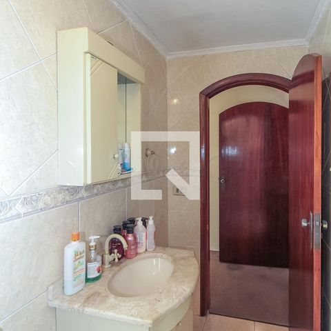 Casa à venda com 150m², 3 quartos e 2 vagas Casa à venda com 150m², 3 quartos e 2 vagasBanheiro 2