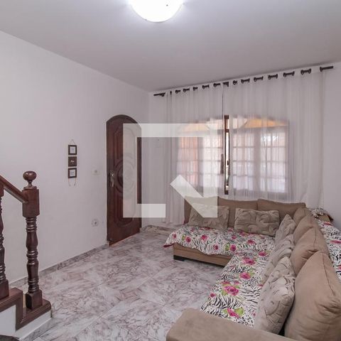 Casa à venda com 150m², 3 quartos e 2 vagas Casa à venda com 150m², 3 quartos e 2 vagasSala de Estar