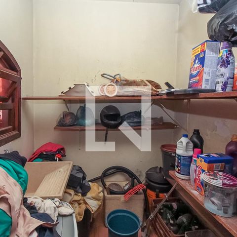 Casa à venda com 150m², 3 quartos e 2 vagas Casa à venda com 150m², 3 quartos e 2 vagasÁrea de Serviço