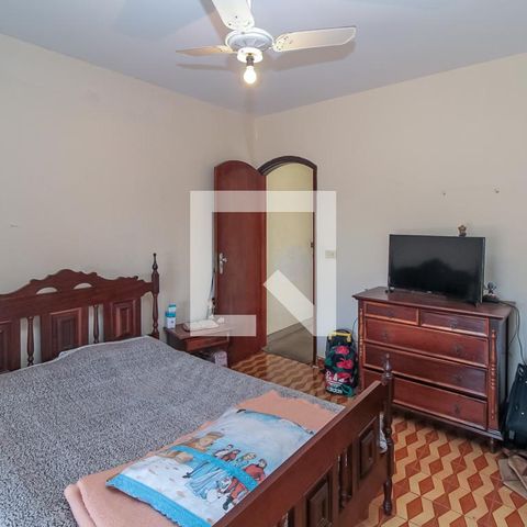 Casa à venda com 150m², 3 quartos e 2 vagas Casa à venda com 150m², 3 quartos e 2 vagasQuarto 1