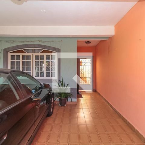 Casa à venda com 150m², 3 quartos e 2 vagas Casa à venda com 150m², 3 quartos e 2 vagasGaragem