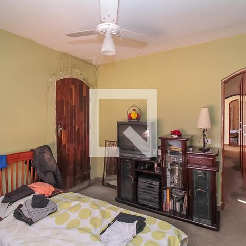 Casa à venda com 150m², 3 quartos e 2 vagas Casa à venda com 150m², 3 quartos e 2 vagasQuarto 2
