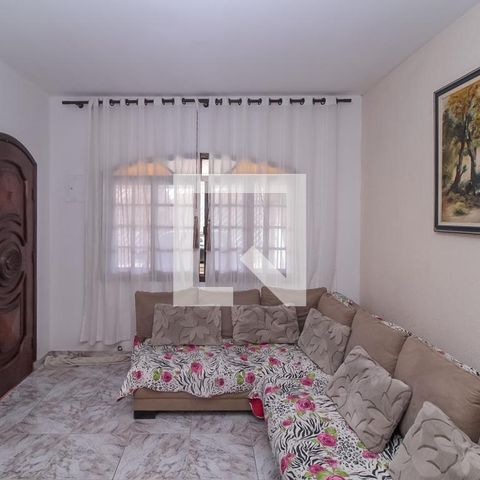 Casa à venda com 150m², 3 quartos e 2 vagas Casa à venda com 150m², 3 quartos e 2 vagasSala de Estar