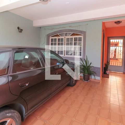 Casa à venda com 150m², 3 quartos e 2 vagas Casa à venda com 150m², 3 quartos e 2 vagasGaragem
