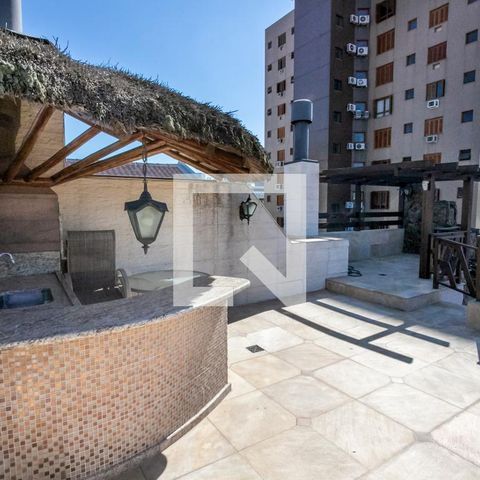 Casa à venda com 350m², 3 quartos e 6 vagas Casa à venda com 350m², 3 quartos e 6 vagasChurrasqueira