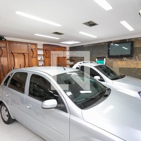 Casa à venda com 350m², 3 quartos e 6 vagas