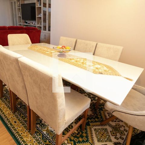Casa à venda com 350m², 3 quartos e 6 vagas Casa à venda com 350m², 3 quartos e 6 vagasSala de Jantar