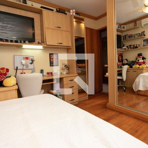 Casa à venda com 350m², 3 quartos e 6 vagas Casa à venda com 350m², 3 quartos e 6 vagasBanheiro do Quarto 2