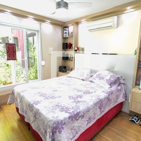 Casa à venda com 350m², 3 quartos e 6 vagas Casa à venda com 350m², 3 quartos e 6 vagasSuite 1