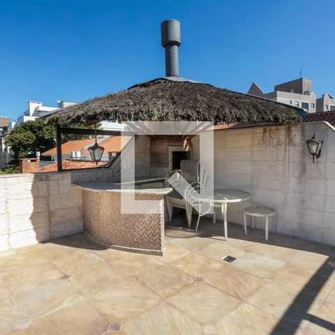 Casa à venda com 350m², 3 quartos e 6 vagas Casa à venda com 350m², 3 quartos e 6 vagasChurrasqueira