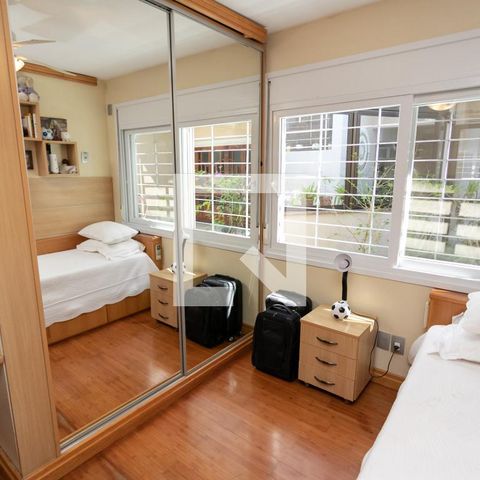 Casa à venda com 350m², 3 quartos e 6 vagas Casa à venda com 350m², 3 quartos e 6 vagasQuarto 2