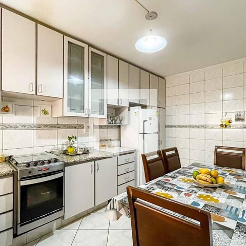 Casa à venda com 160m², 3 quartos e 3 vagasCozinha 