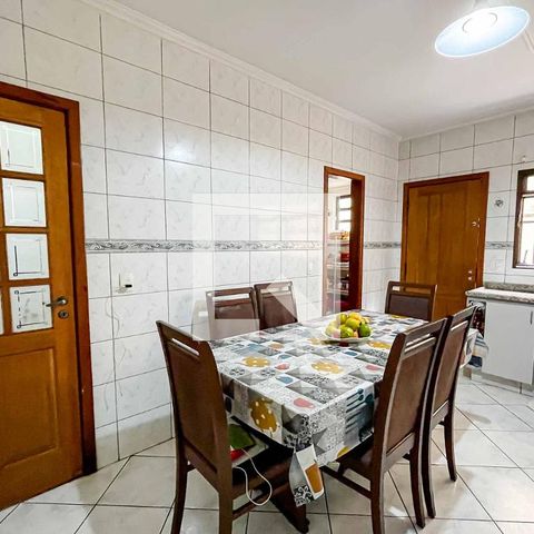 Casa à venda com 160m², 3 quartos e 3 vagasCozinha 