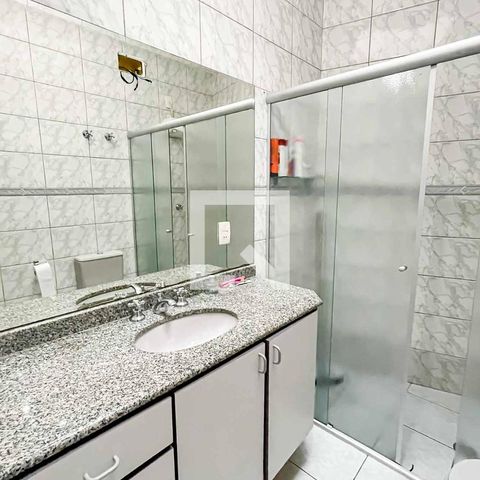 Casa à venda com 160m², 3 quartos e 3 vagasBanheiro 