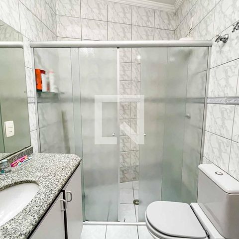 Casa à venda com 160m², 3 quartos e 3 vagasBanheiro 