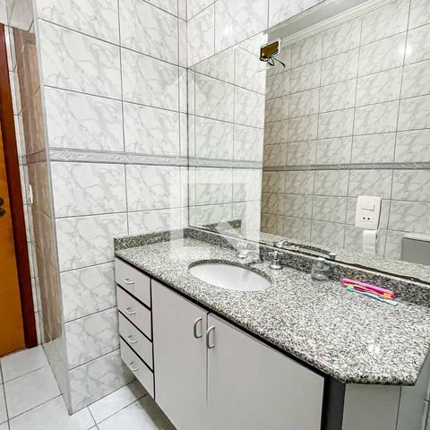 Casa à venda com 160m², 3 quartos e 3 vagasBanheiro 