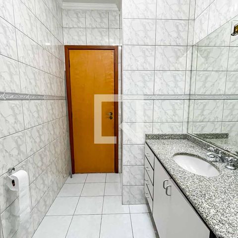 Casa à venda com 160m², 3 quartos e 3 vagasBanheiro 