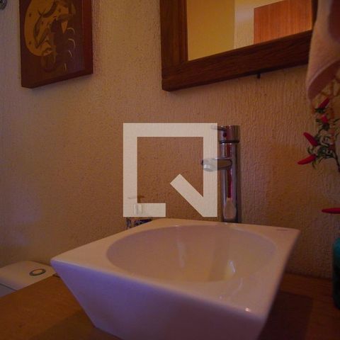 Casa à venda com 273m², 4 quartos e 2 vagasBanheiro