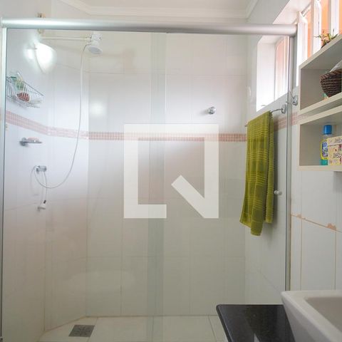 Casa à venda com 273m², 4 quartos e 2 vagasBanheiro