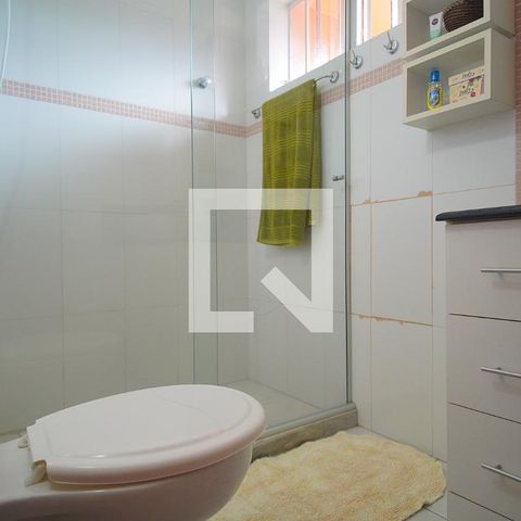 Casa à venda com 273m², 4 quartos e 2 vagasBanheiro